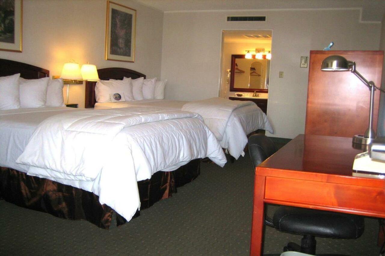 Days Inn By Wyndham San Diego/Downtown/Convention Center Экстерьер фото