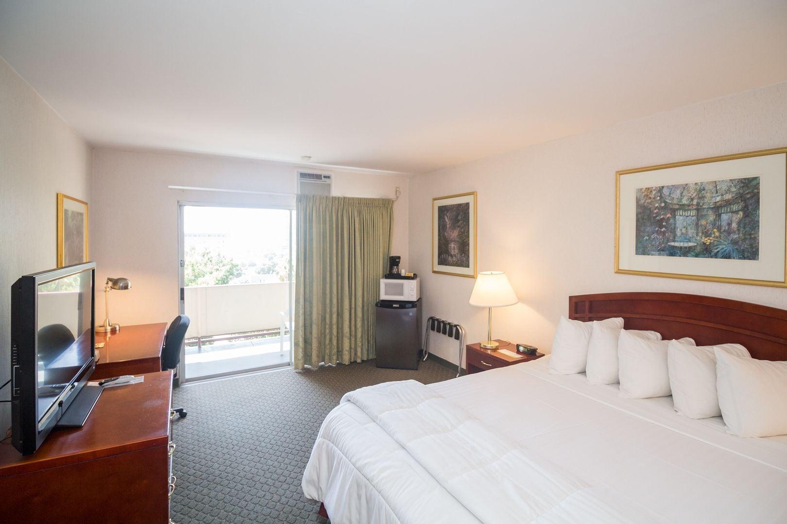 Days Inn By Wyndham San Diego/Downtown/Convention Center Экстерьер фото