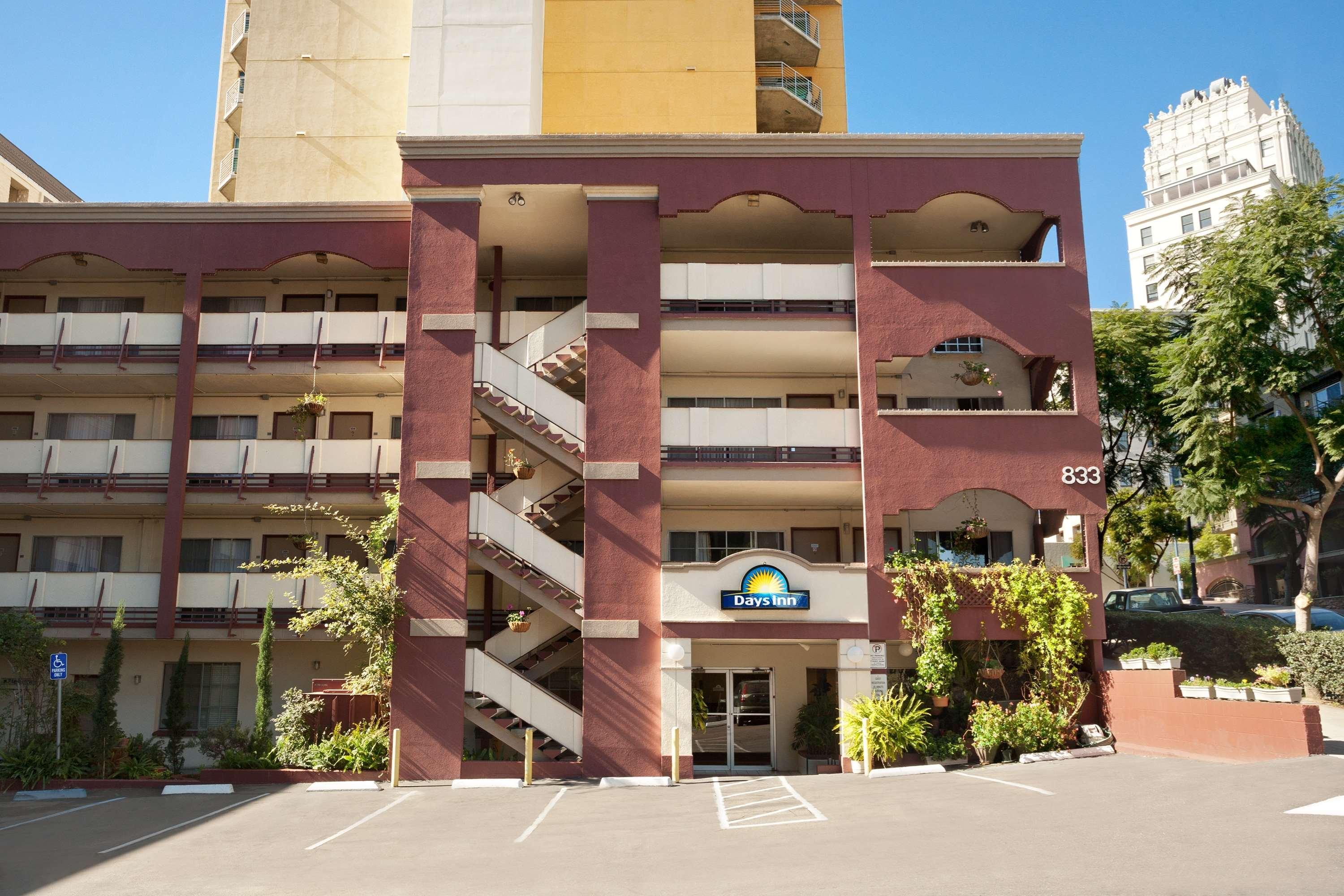 Days Inn By Wyndham San Diego/Downtown/Convention Center Экстерьер фото