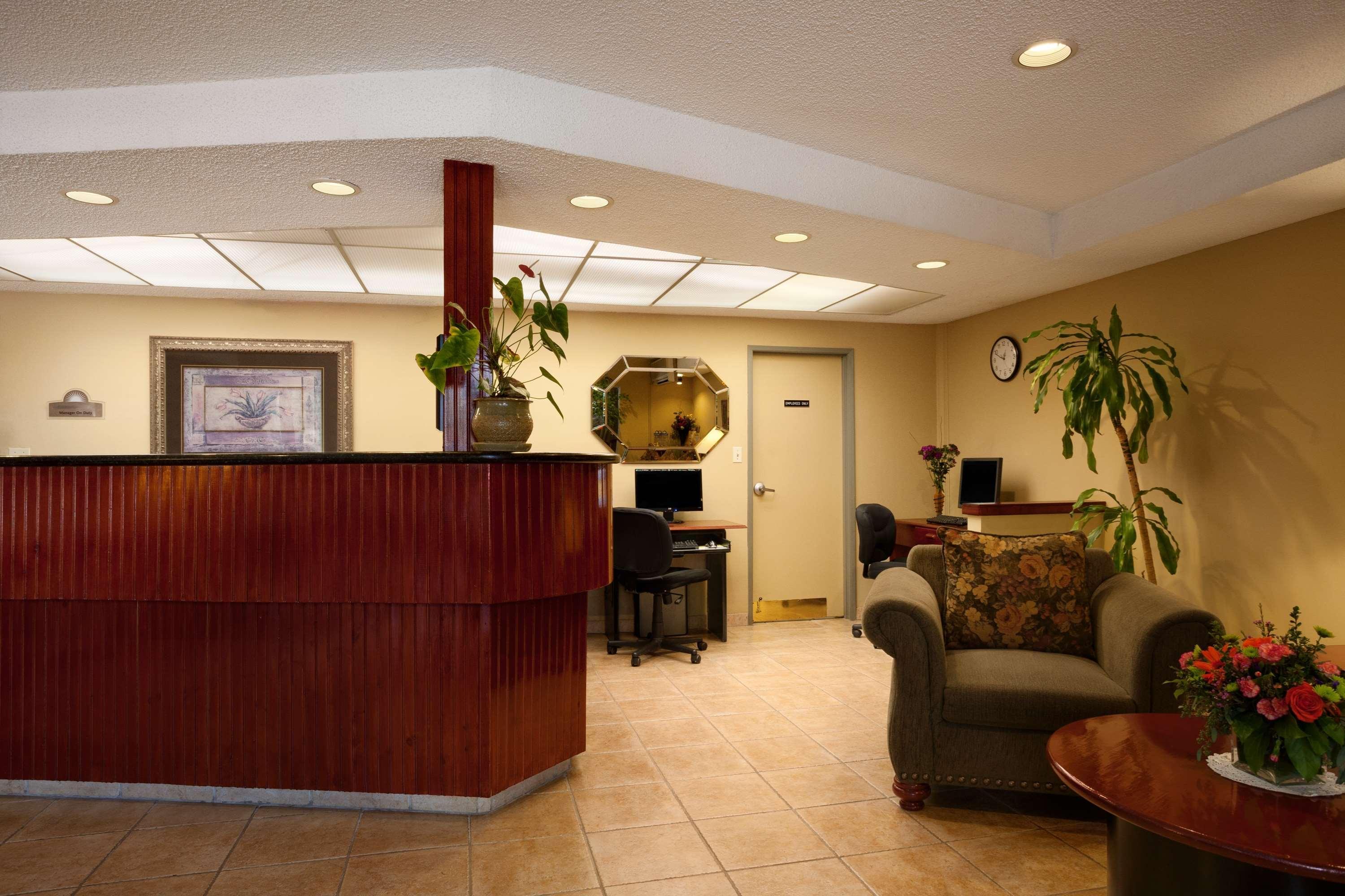 Days Inn By Wyndham San Diego/Downtown/Convention Center Экстерьер фото