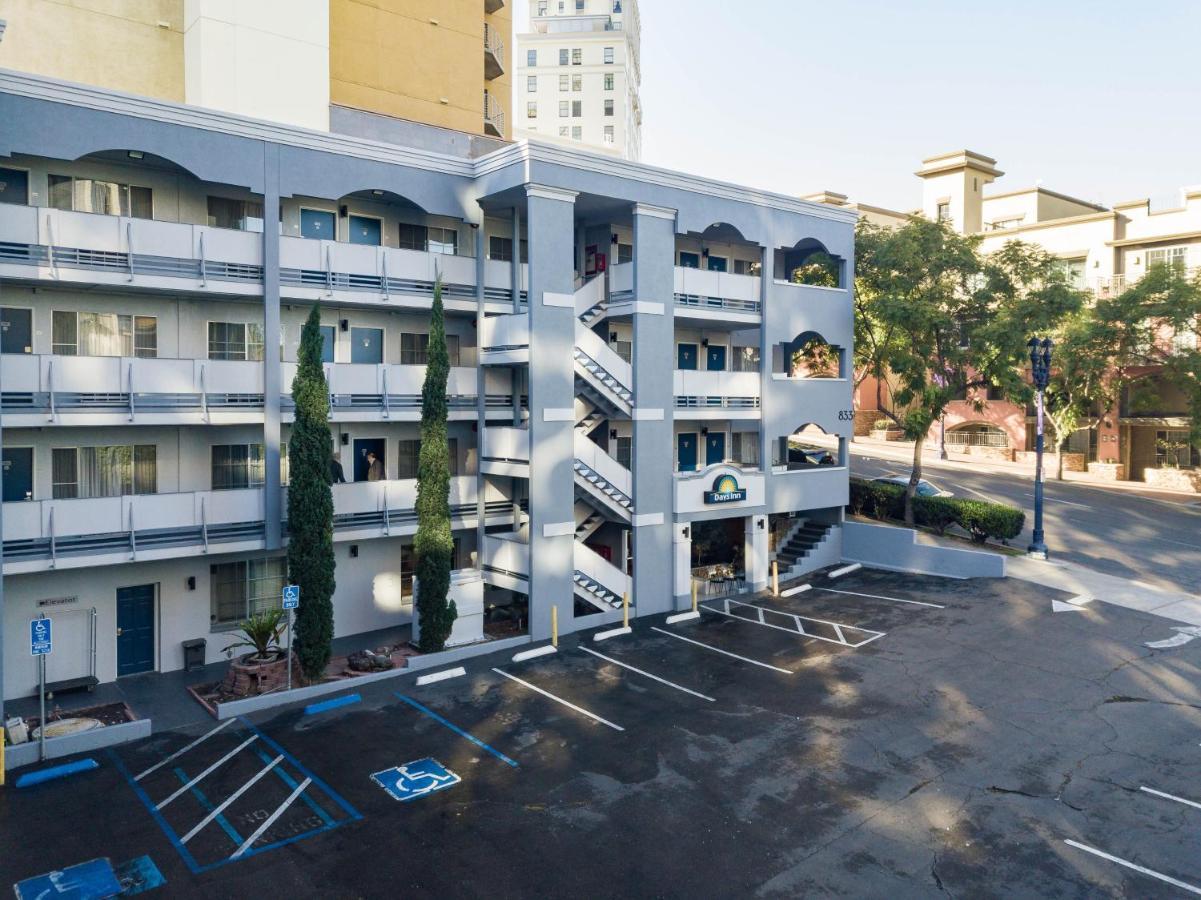 Days Inn By Wyndham San Diego/Downtown/Convention Center Экстерьер фото